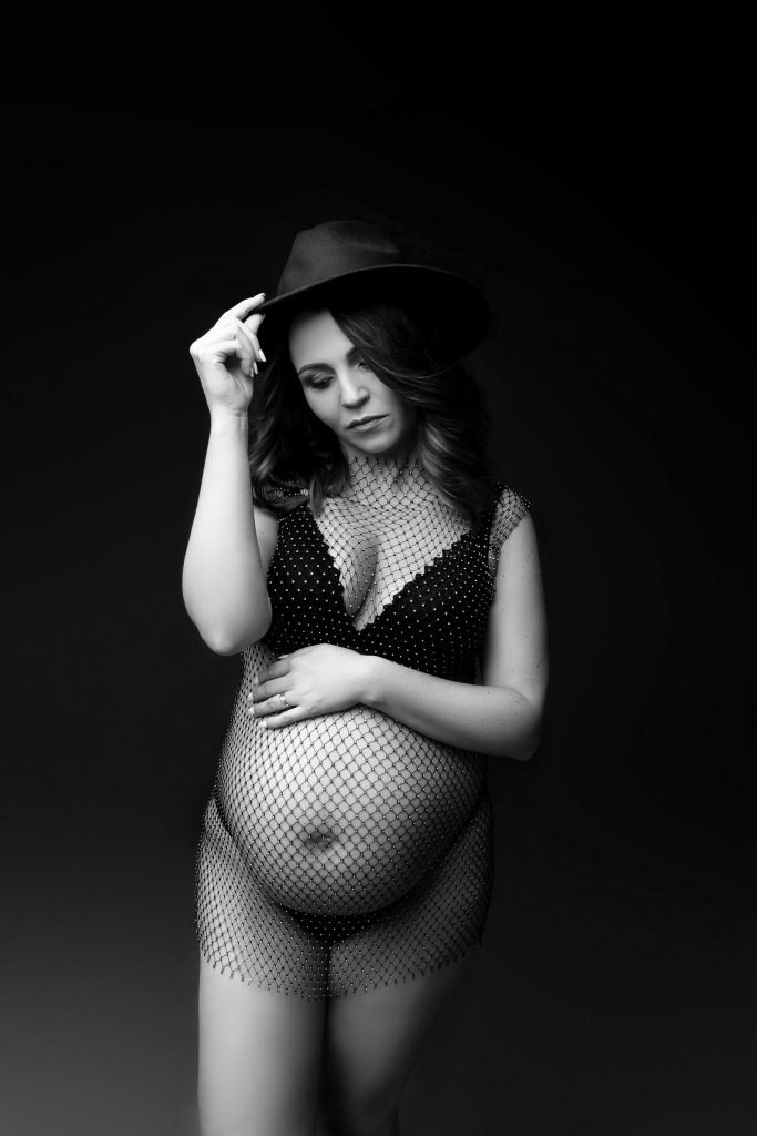 seance photo artistque femme enceinte Lyon